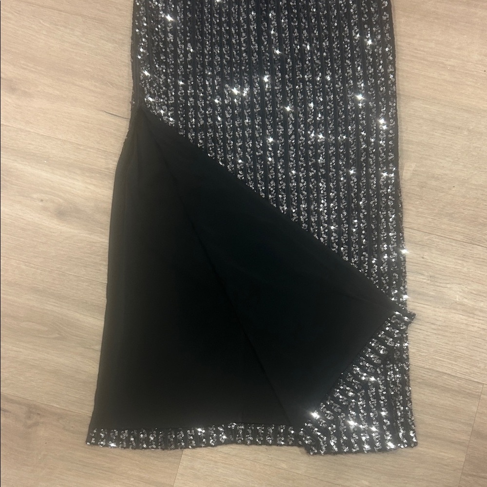 Smythe Black Sequin Long Sleeve Dress - Picture 3 of 4